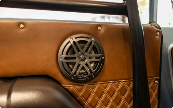 FULLY CUSTOMIZABLE, PREMIUM SOUND SYSTEM