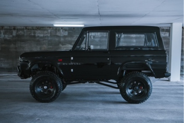 Heritage Bronco custom build detail