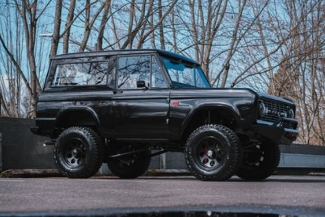 Heritage Bronco custom build detail